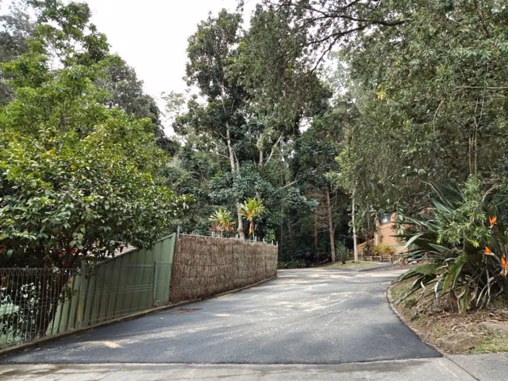 Driveway Resurfacing project photo