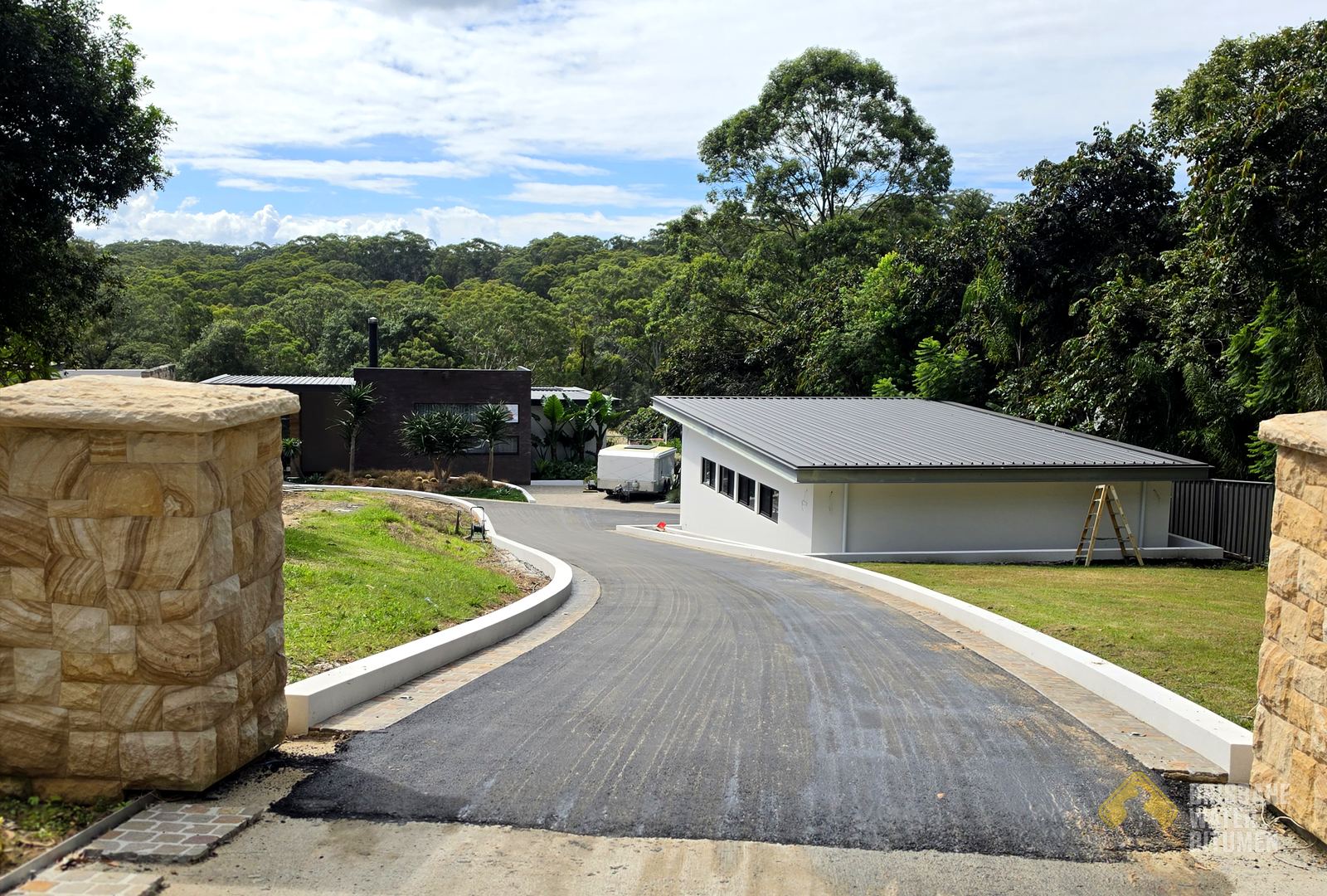 Large Residential Driveway project photo
