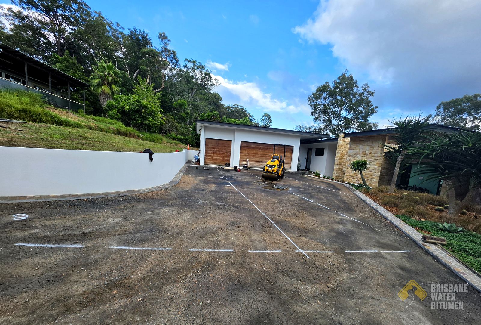 Large Residential Driveway project photo 6