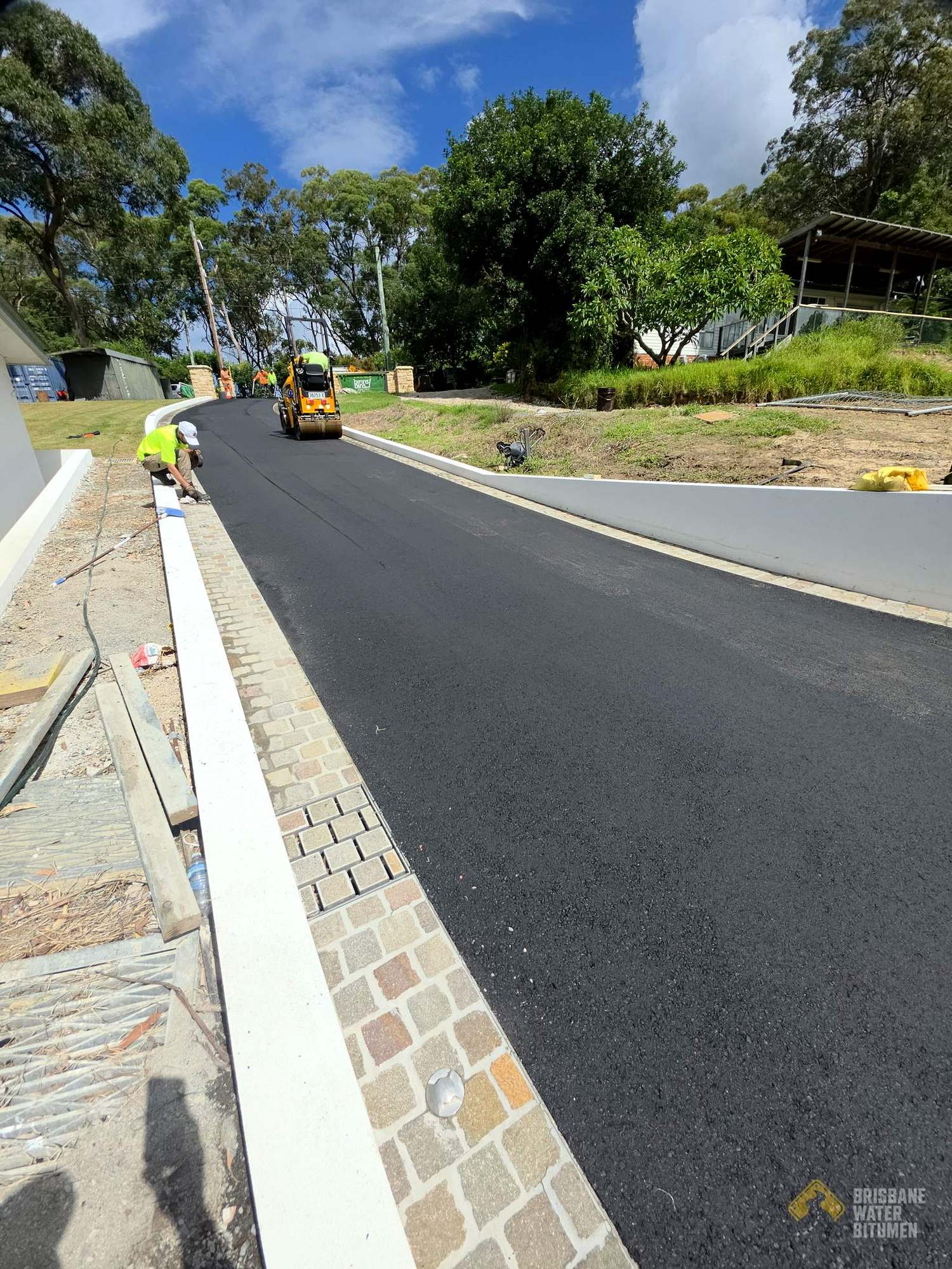Large Residential Driveway project photo 9